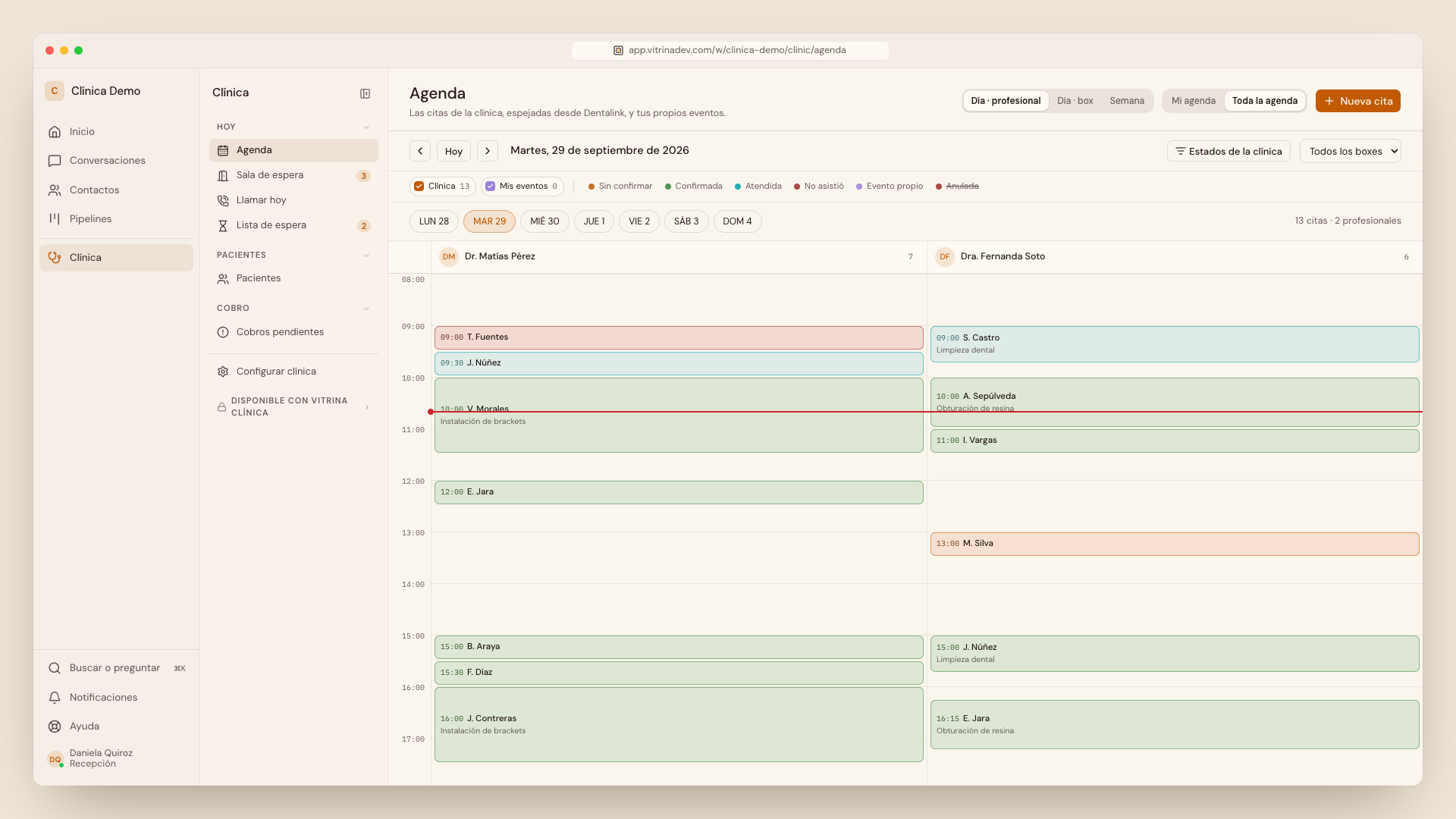 Agenda en Día · profesional, con la hora recién agendada en color Sin confirmar
